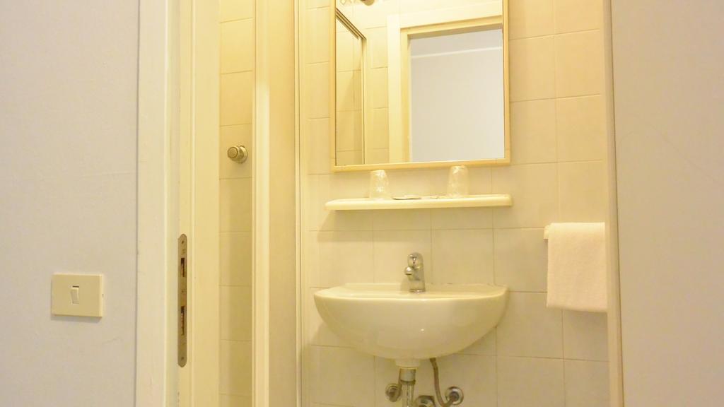 Hotel Arno *